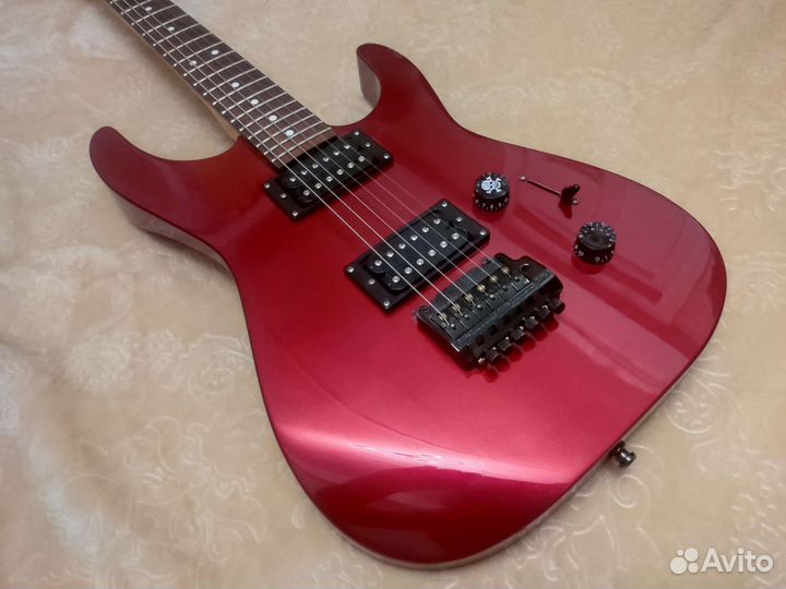Электрогитара Charvel Dinky Japan