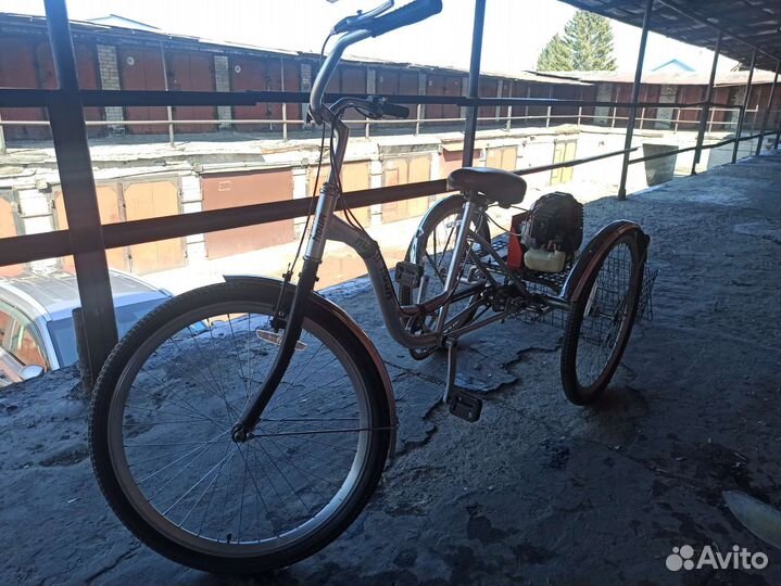 Велосипед с бензиновым мотором