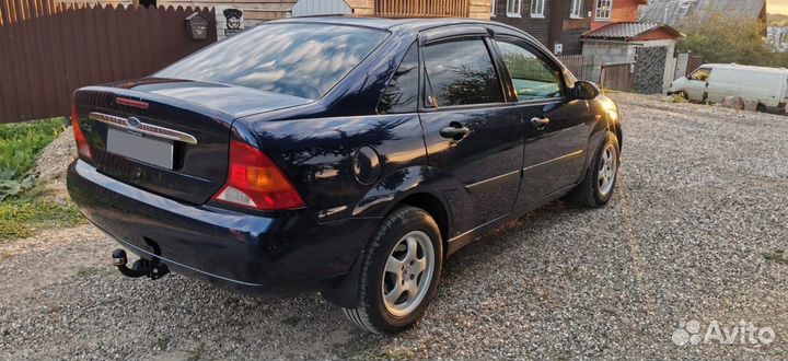 Ford Focus 2.0 МТ, 2000, 394 349 км