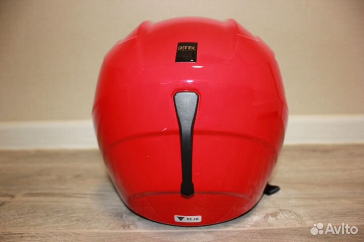 Шлем для катания на горных лыжах и сноуборде