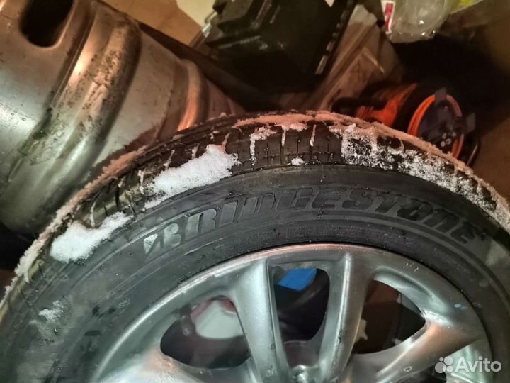 R17 Bridgestone Alenza 001 225/55, PCD 5x114.3 DIA 114.3