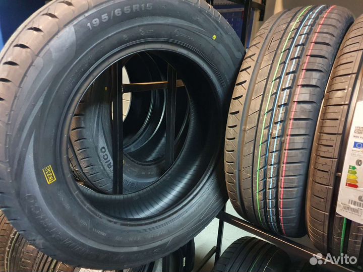 Viatti Strada Asimmetrico V-130 195/65 R15 91H