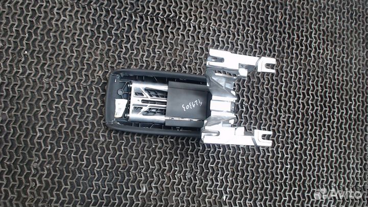 Подлокотник Audi Q3 2018, 2021