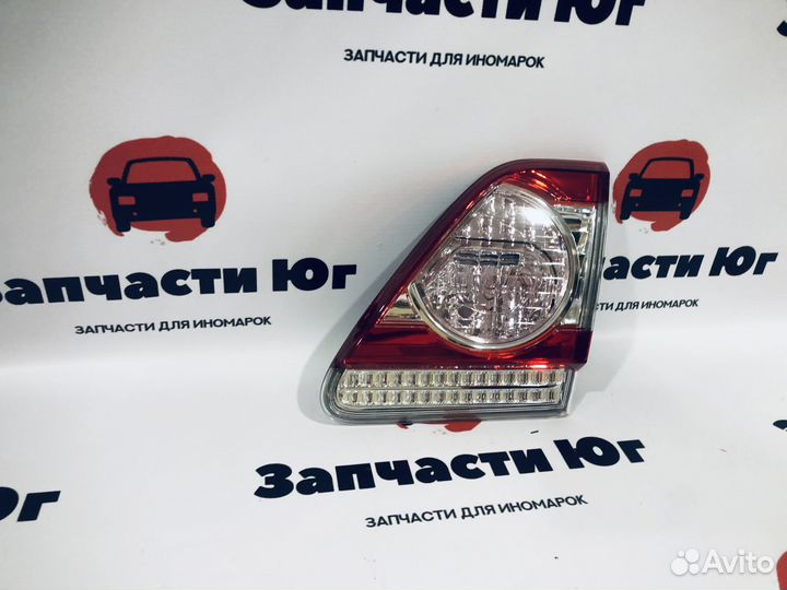 Фонарь задний правый внутренний Toyota Corolla E15