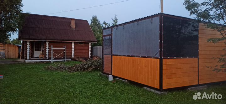 Гибкие окна для террас, беседок, летних кафе