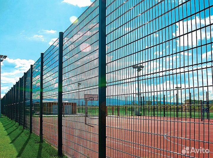 Забор из 3D сетки спорт площадка