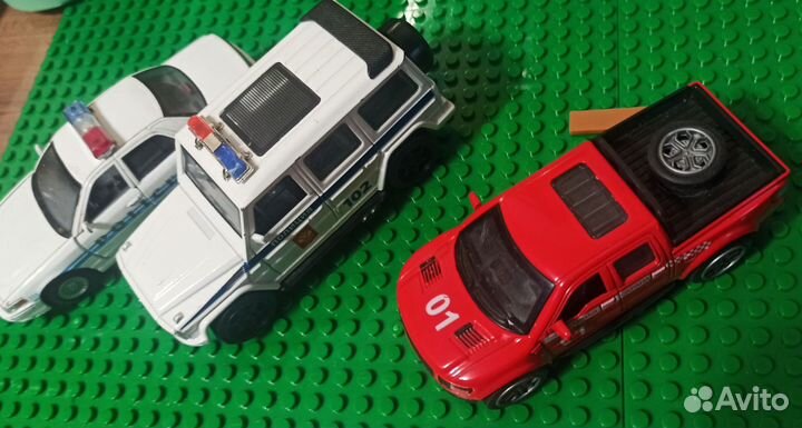 Игрушки Машинки инерционные