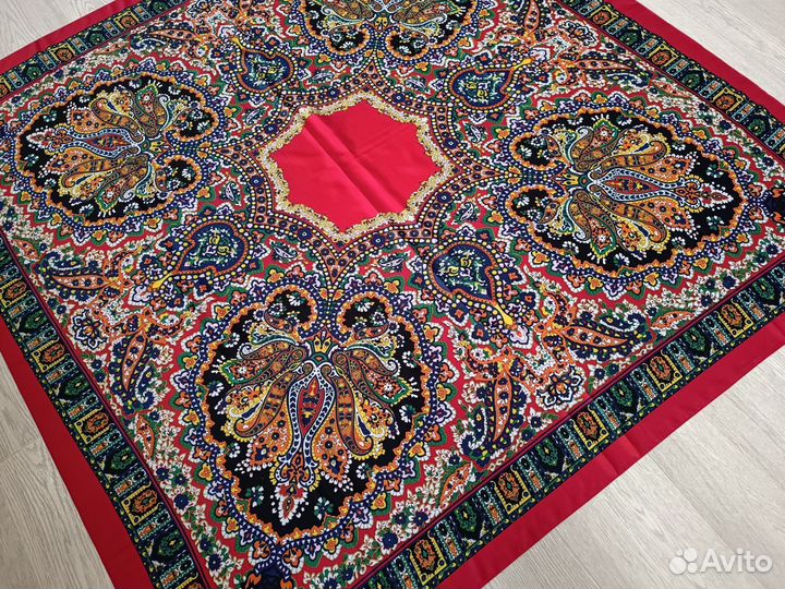 Красный платок Шаль etro шелковый