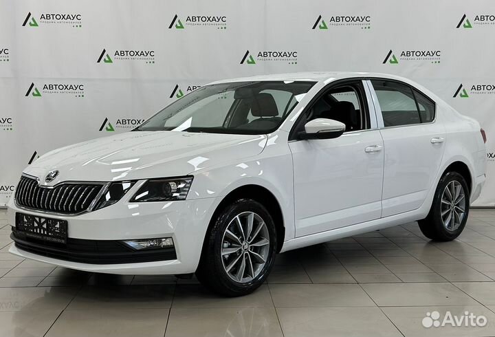 Skoda Octavia 1.5 AT, 2023, 61 км