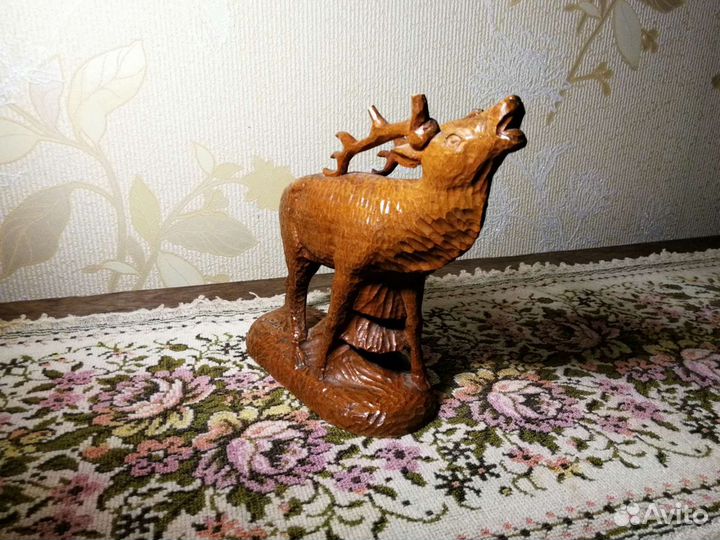 Олень Германия резьба по дереву 1942 год