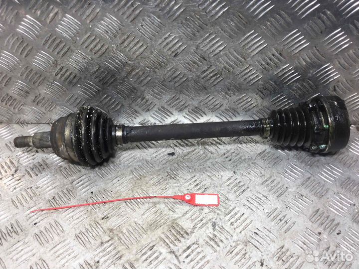 Полуось передняя левая (приводной вал, ШРУС) Audi A3 AKL AKL
