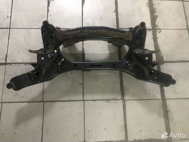 Подрамник задний Nissan X Trail T32