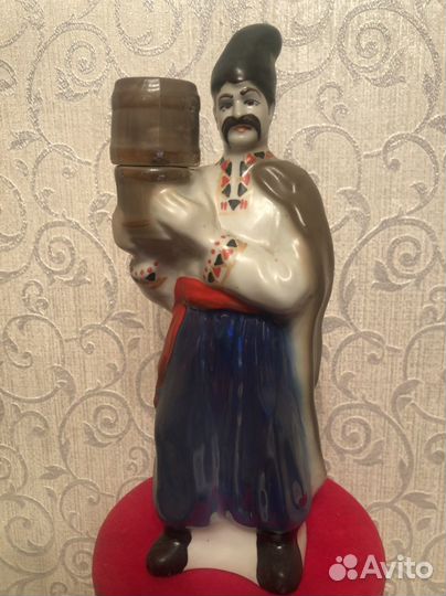 Штоф казак с бочонком горилки