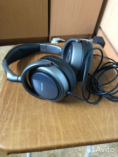 Наушники Philips проводные