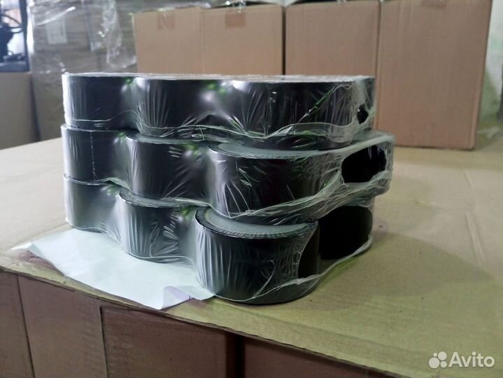 Клейкая лента чёрная