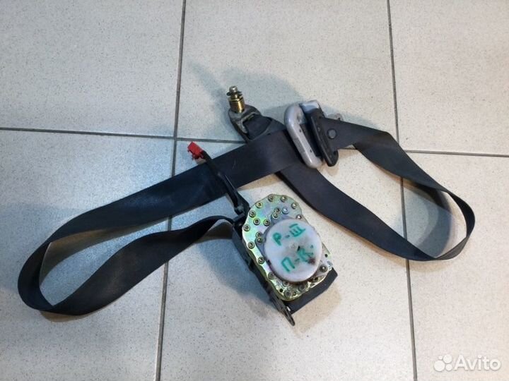 Ремень безопасности с пиропатроном передний правый