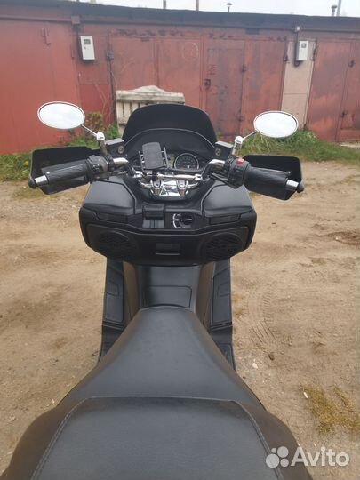 Suzuki SkyWave 250 максискутер Сузуки Скайвей