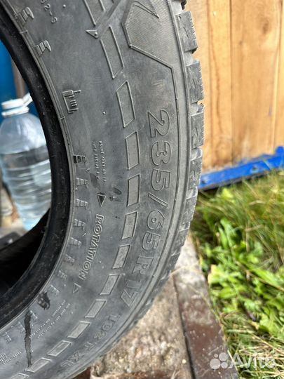 Nokian Tyres Hakkapeliitta 7 SUV 235/65 R17 108