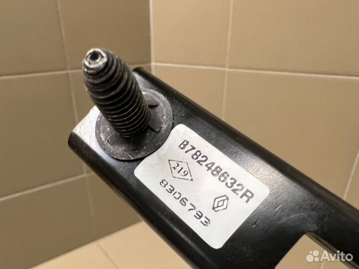 Механизм регулировки ремня Renault Kaptur 14000км