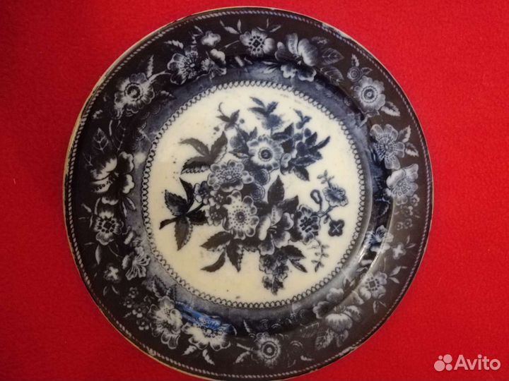 Тарелка Кузнецова. Завод Кузнецова в Будах