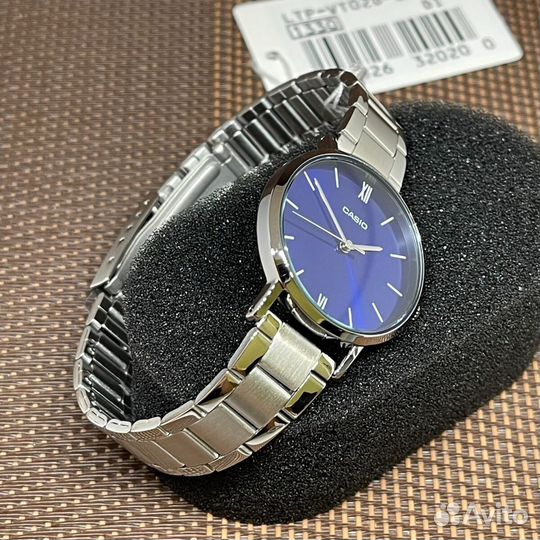 Casio Collection LTP-VT02D-2A