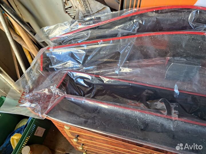 Ветровики Mitsubishi Pajero Sport 2000-2008