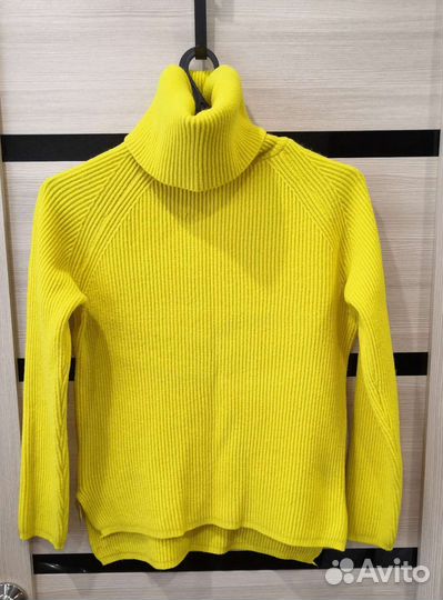 Свитер водолазка