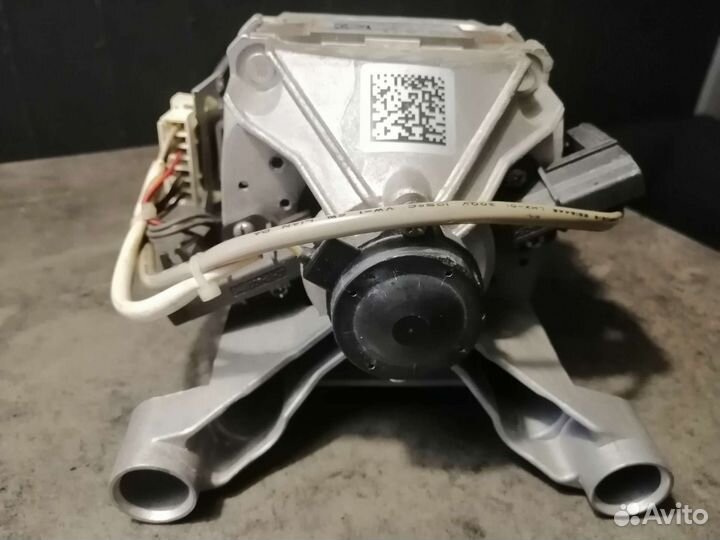 Двигататель стиральной машины Индезит