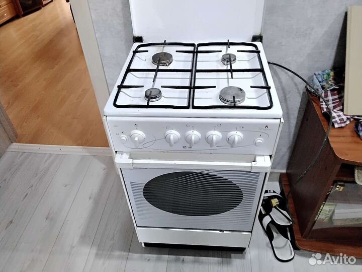 Газовая плита дарина. С грилем