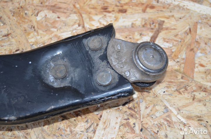 Рычаг передний левый Ford Focus 2014-2020