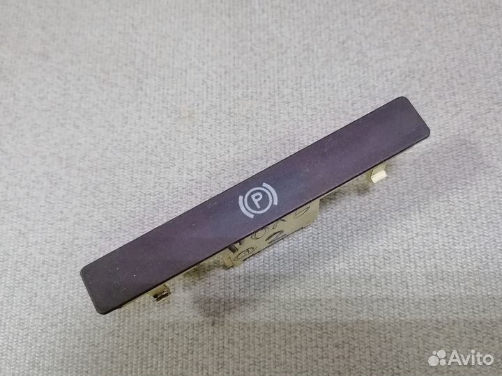 Датчик стояночного тормоза VW Golf II 1985