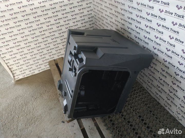 Инструментальный ящик правый Man Tga 18.430 D2066