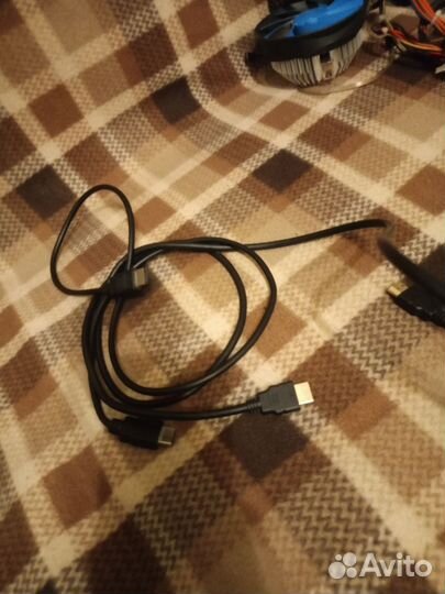 Кабель hdmi 1m / DVI-D 3m / Display Port /sata/VGA