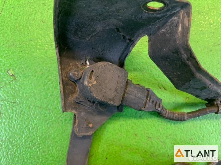 Датчик уровня кузова задняя правая toyota crown MA