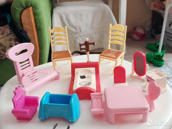 Игрушечная мебель