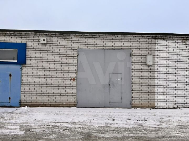 Гараж, > 30 м²