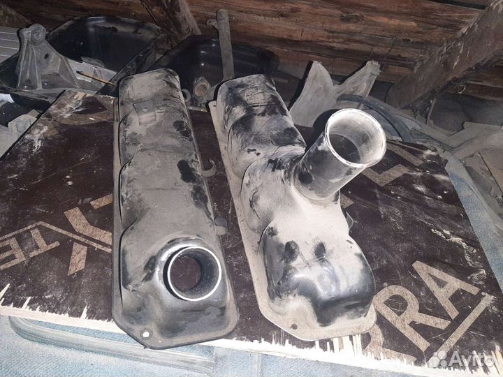 Крышка клапанов