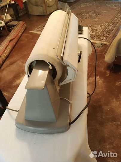 Гладильная машинка 