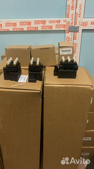 Блок клапанов Mercedes W221