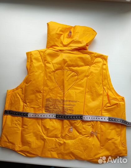 Жилет для плавания надувной с нарукавниками