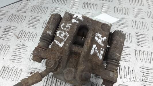 Суппорт тормозной задний правый toyota corolla E12