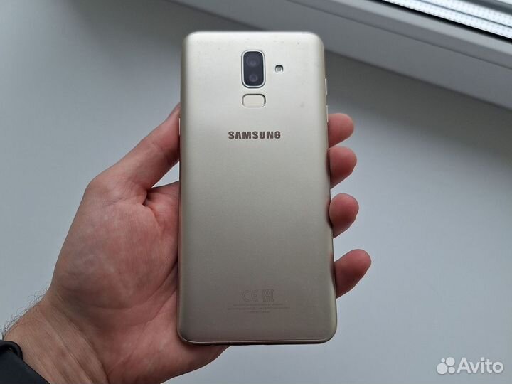 Samsung Galaxy J8 (2018), 3/32 ГБ