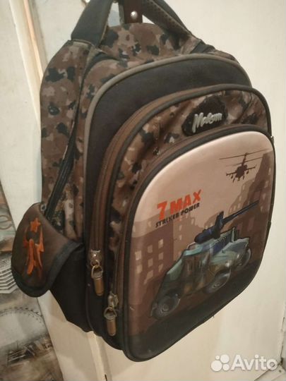 Рюкзачек для учащегося в начальных классах