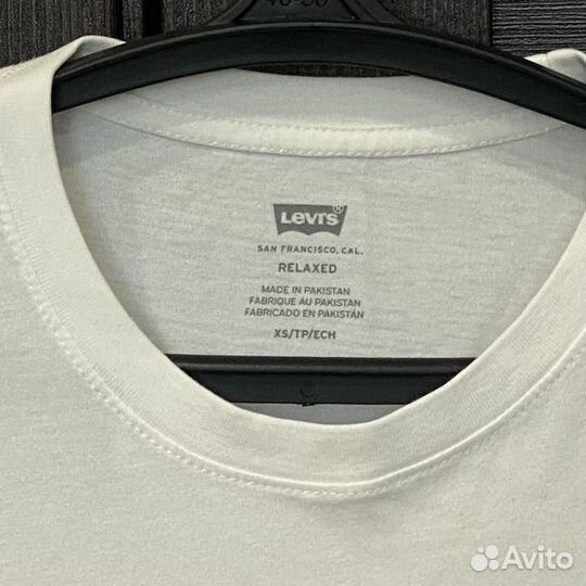 Футболка levis