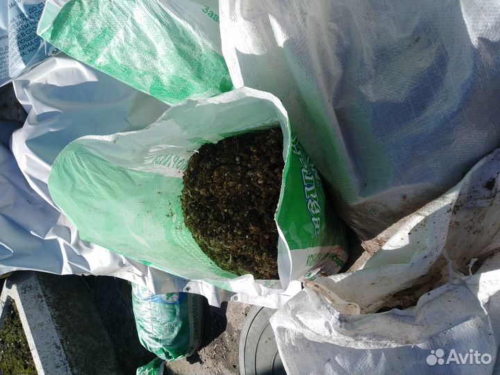 Навоз перепелиных в мешках