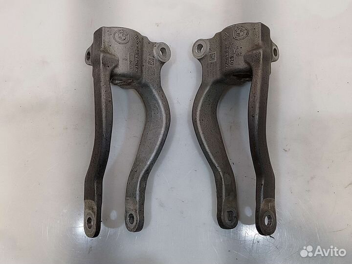 Кронштейны амортизаторов передних BMW 5 G30