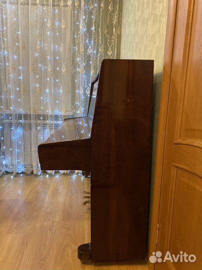 Пианино Ростов-Дон (3 педали)