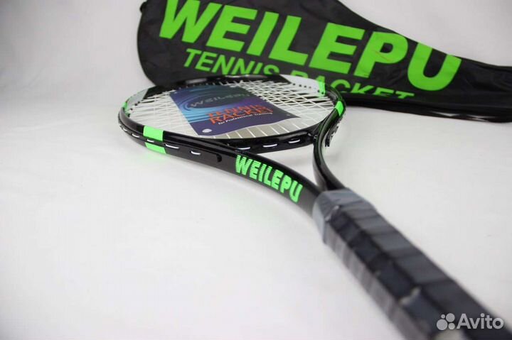 Теннисная ракетка