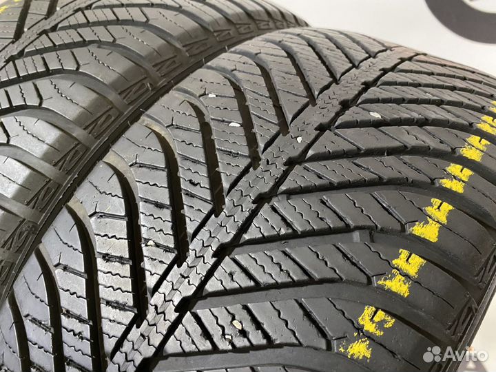 Goodyear Vector 4Seasons 225/45 R17