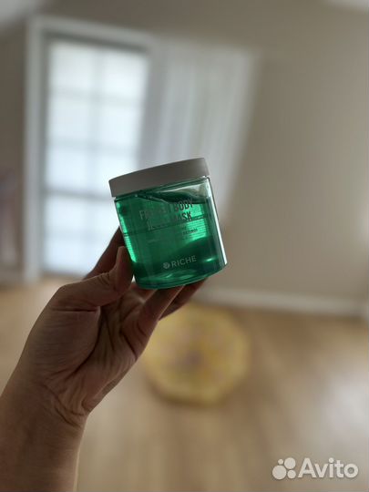 Антицеллюлитный крем - гель для тела riche